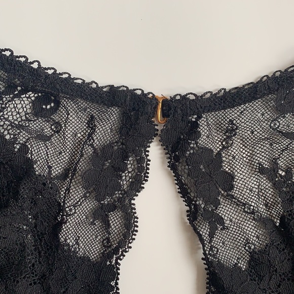 VS Black Velvet Lace Bralette & thong set (NWOT) - Picture 8 of 12